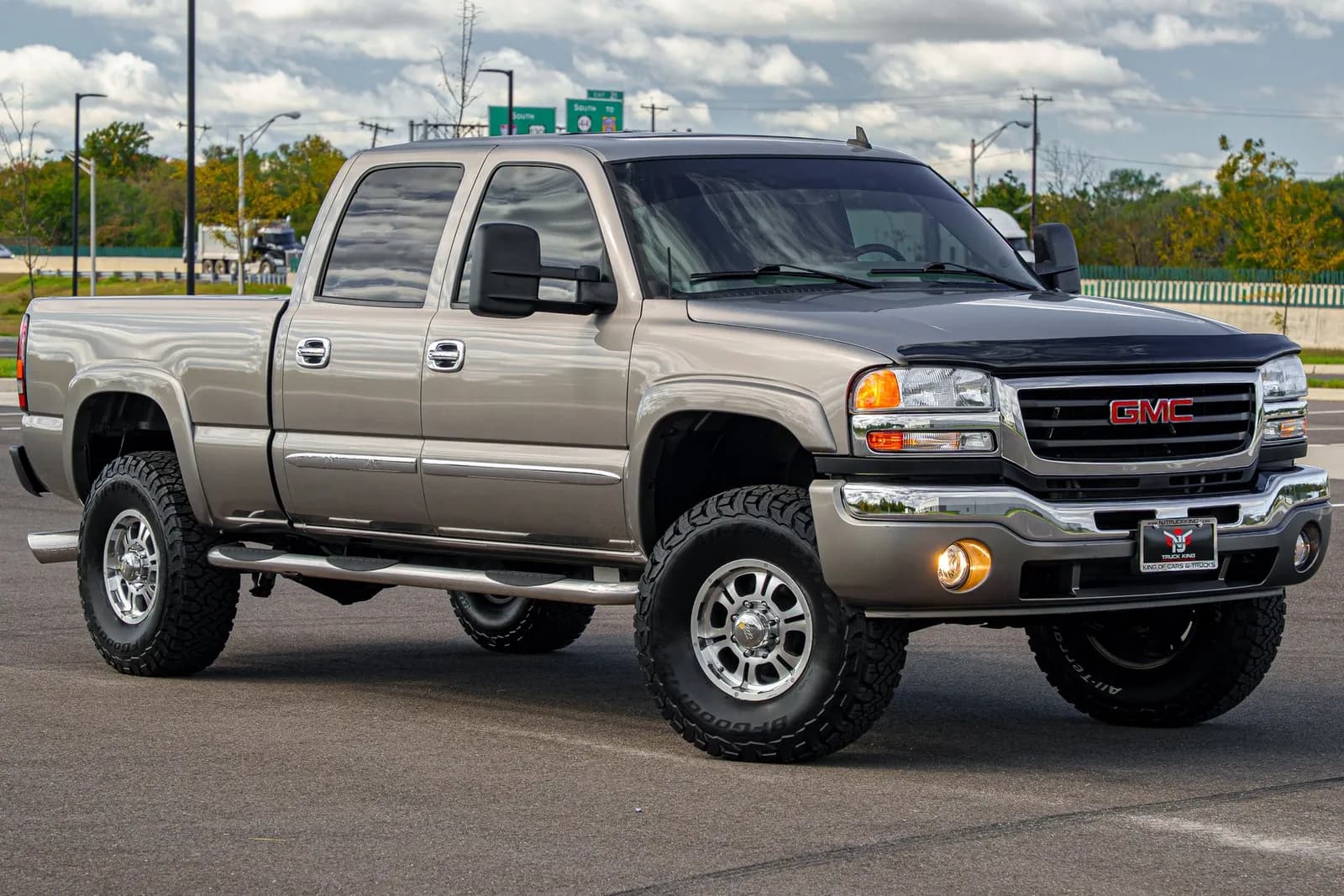 2007 GMC Sierra 2500HD Classic - Pickup