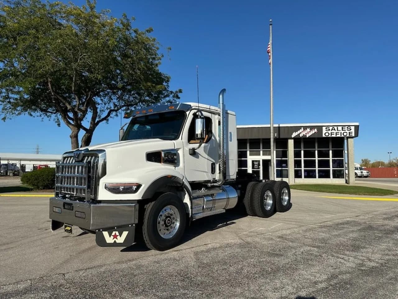 2027 Western Star 49X Tandem Axle - Sleeper