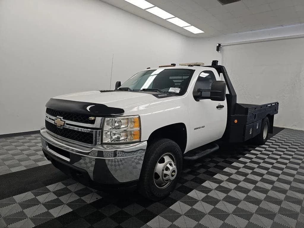 2011 Chevrolet Silverado 3500HD Dually - Flatbed