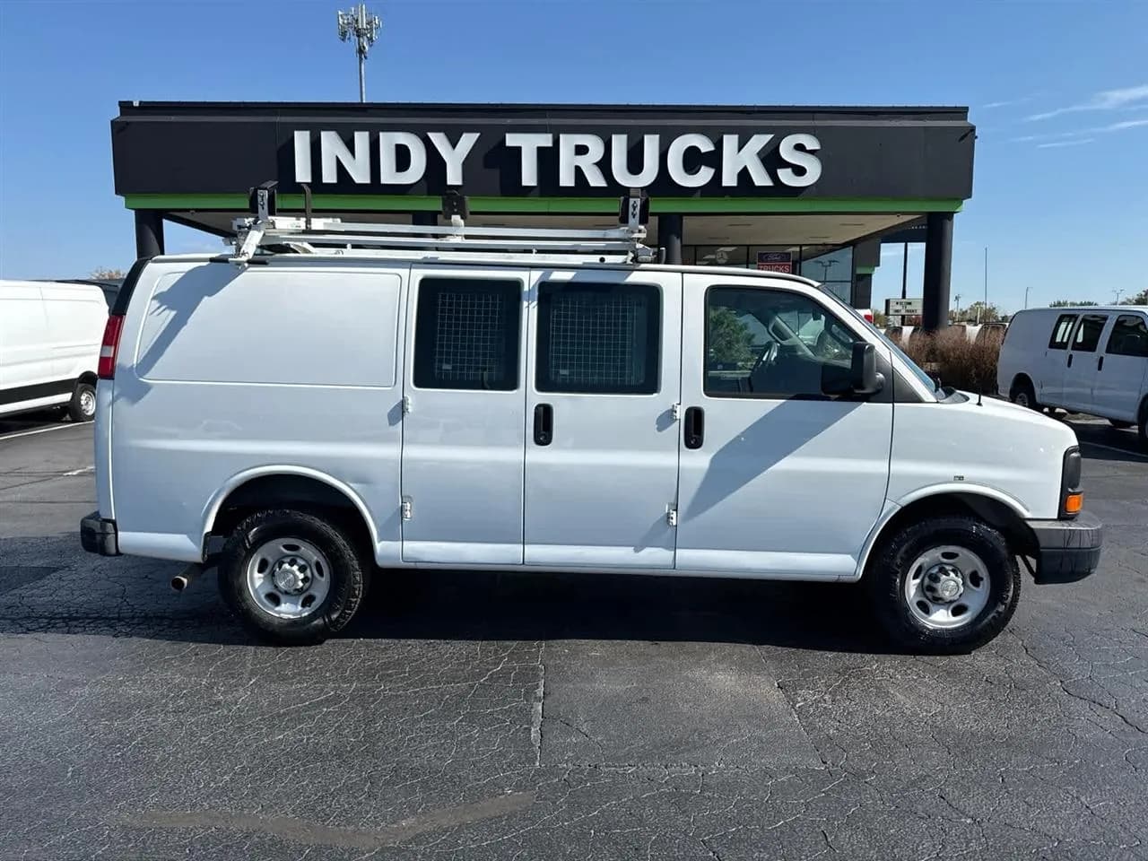 2016 Chevrolet Express 2500 - Vans