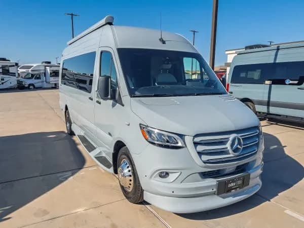 2026 Midwest Automotive Designs HERITAGE - Vans