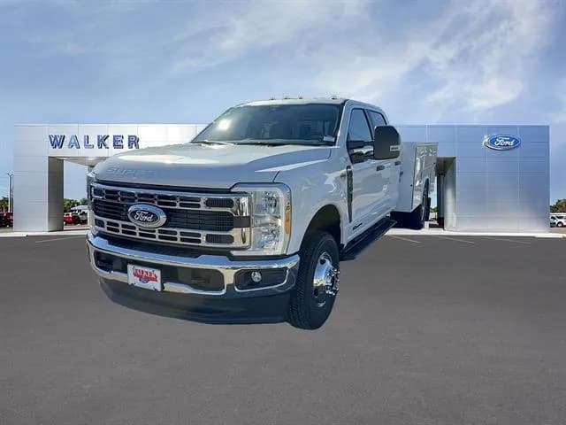 2027 Ford F-350 Crew Cab - Chassis