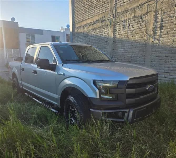 2016 Ford F-150 XL SuperCrew 5.5-ft Bed