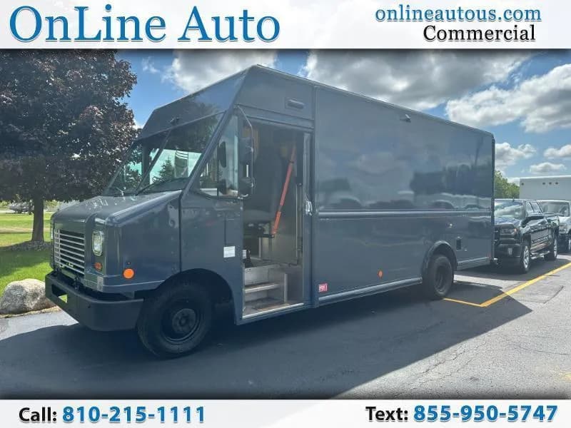 2020 Freightliner M Line Walk-in Van - Vans