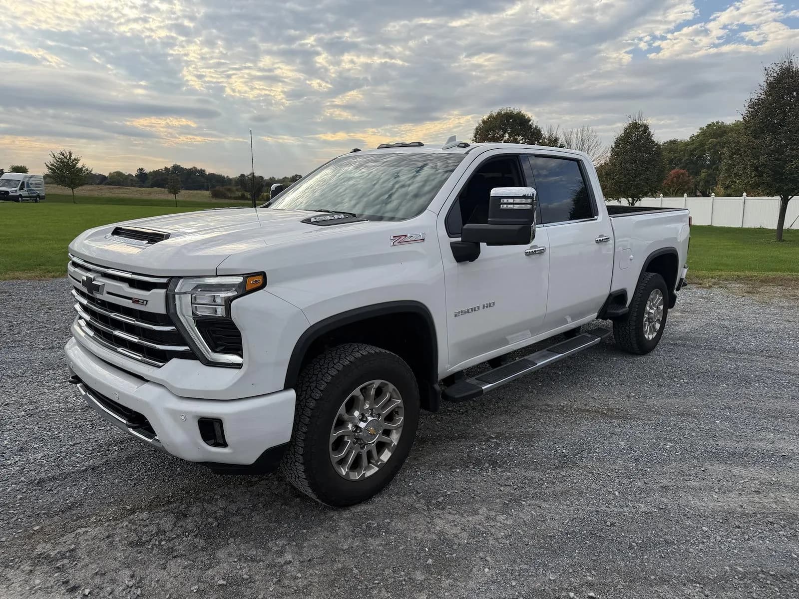 2025 Chevrolet Silverado 2500 Crew Cab - Pickup