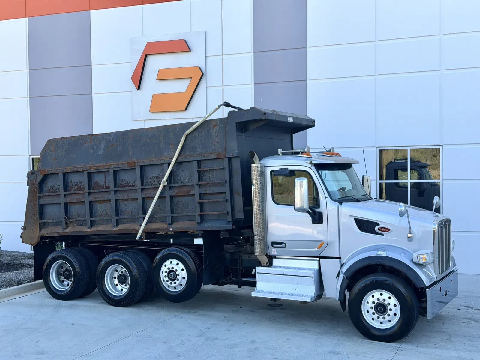 2018 Peterbilt 567 - Dump