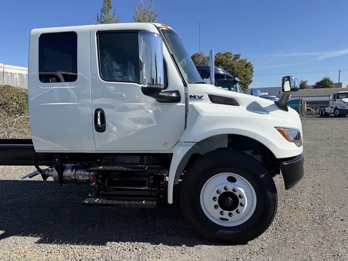 2027 International MV607 SBA