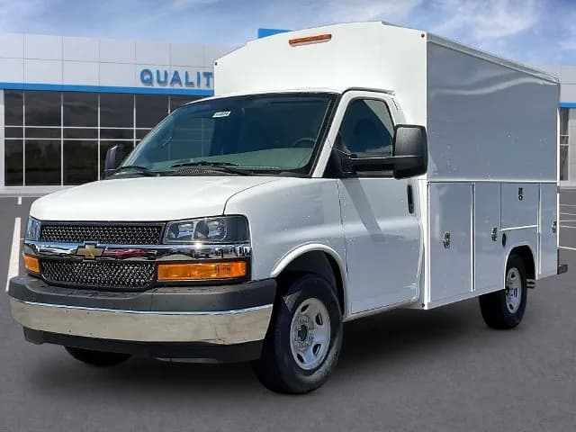 2026 Chevrolet Express 3500 - Box