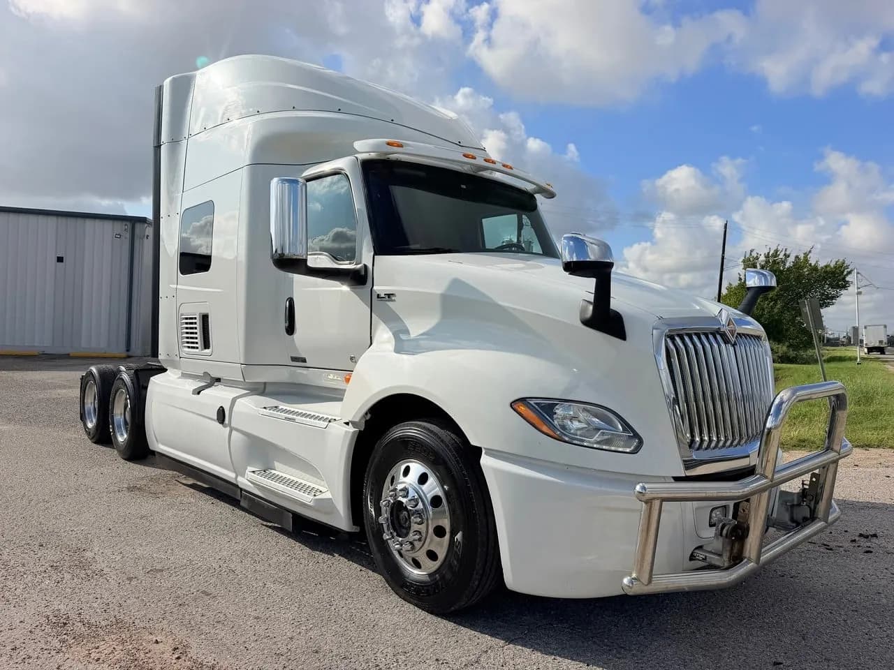 2020 International LT 625 - Sleeper