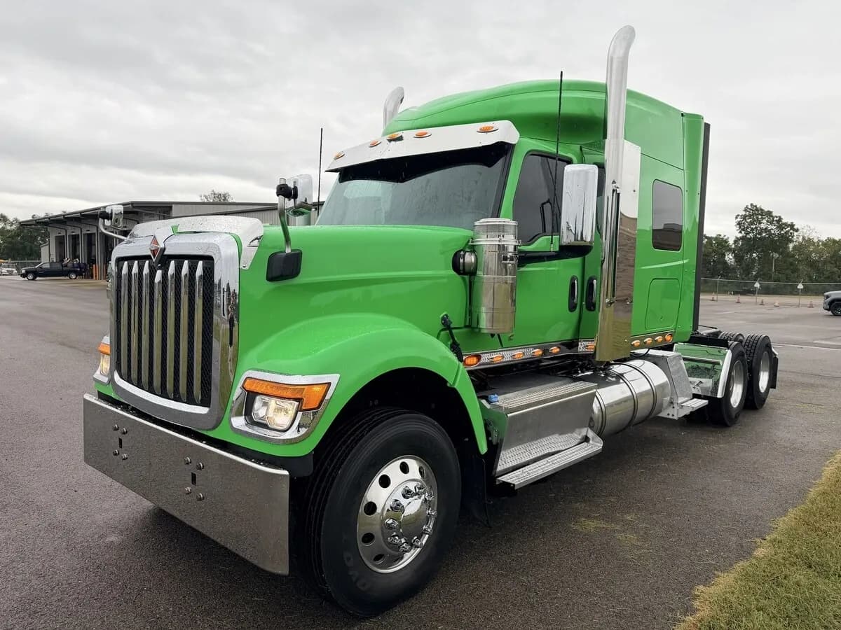 2022 International HX520