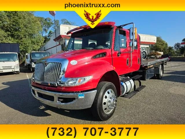 2017 International DURASTAR 4300 - Tow
