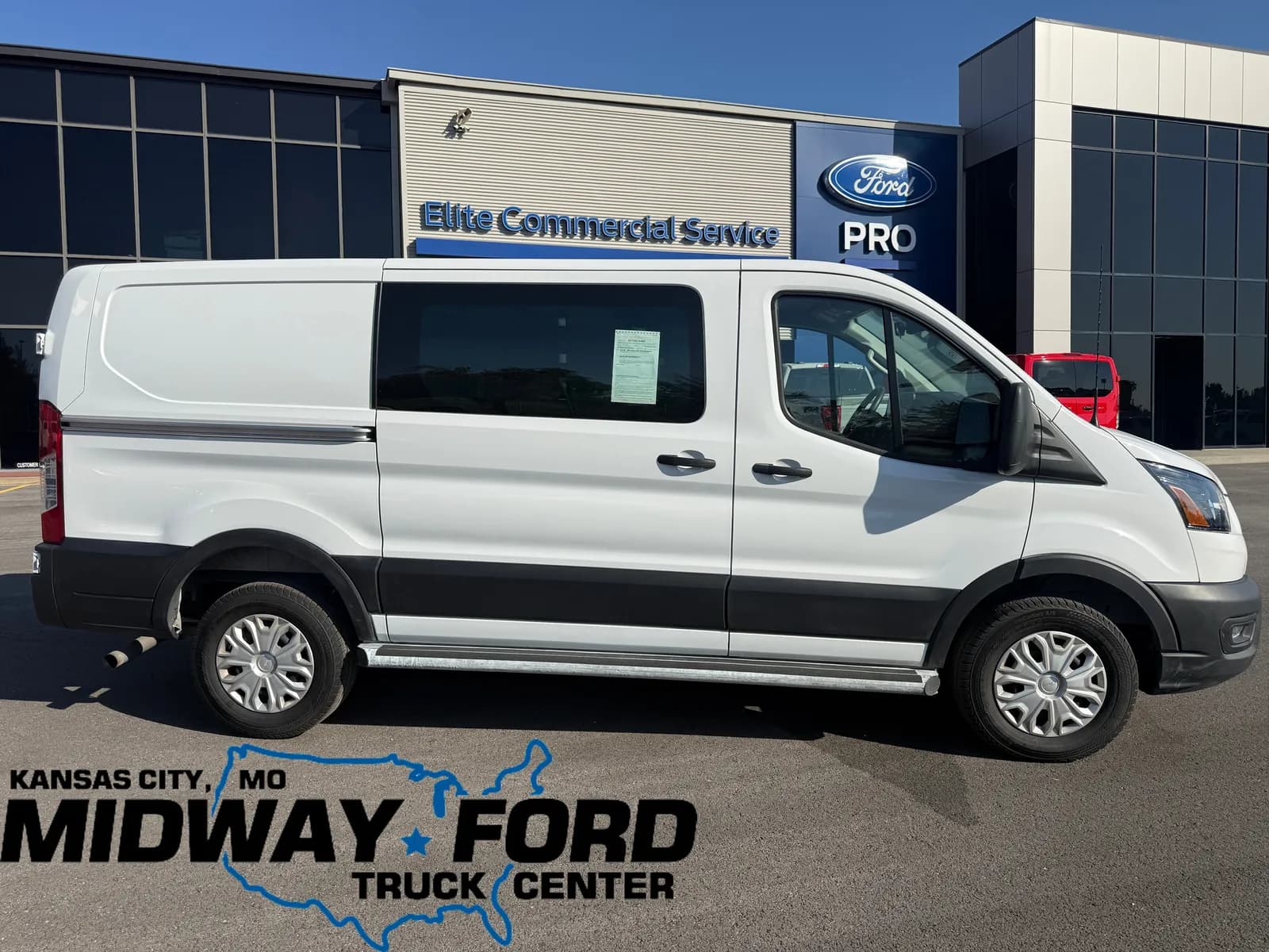 2025 Ford Transit-250 Cargo - Vans