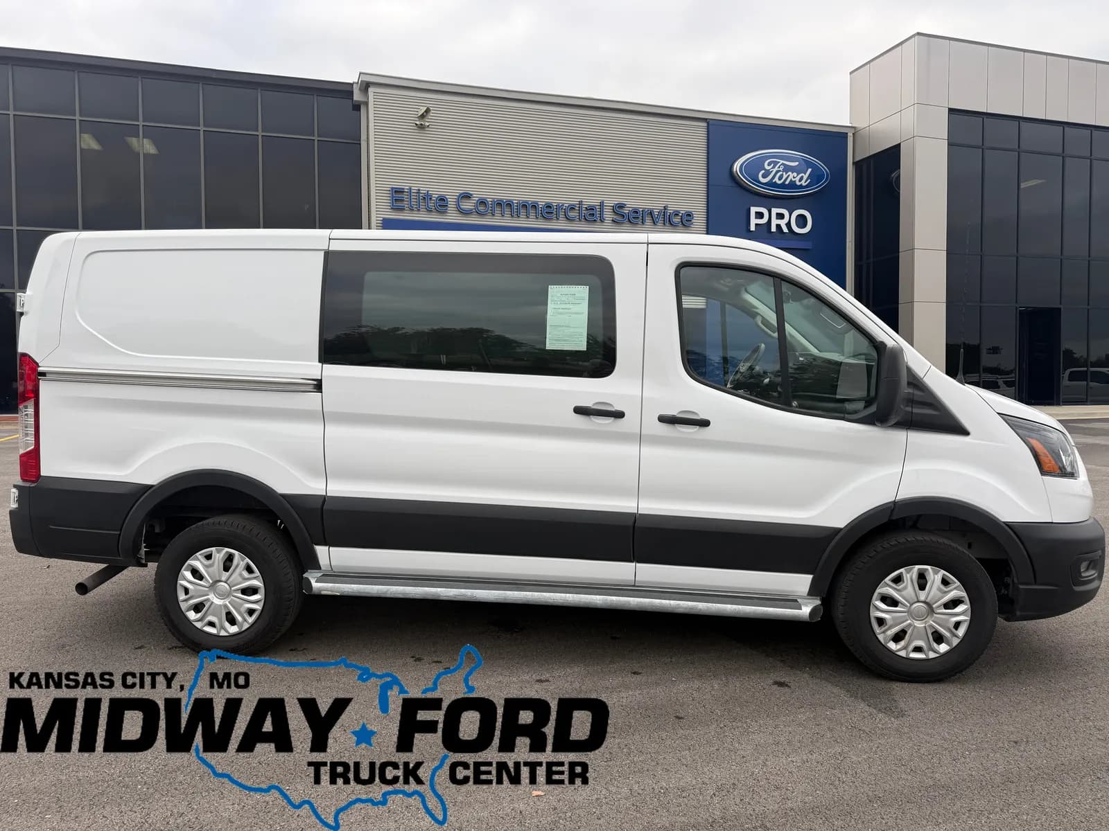 2025 Ford Transit-250 Cargo - Vans