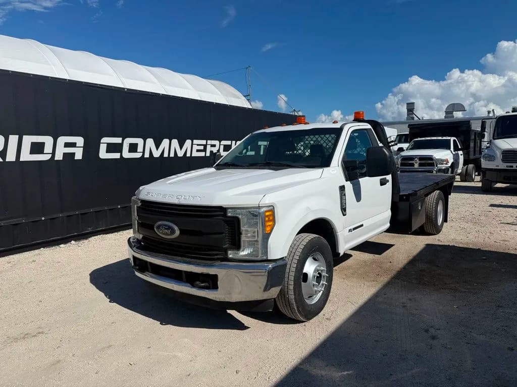 2017 Ford F-350 Gooseneck