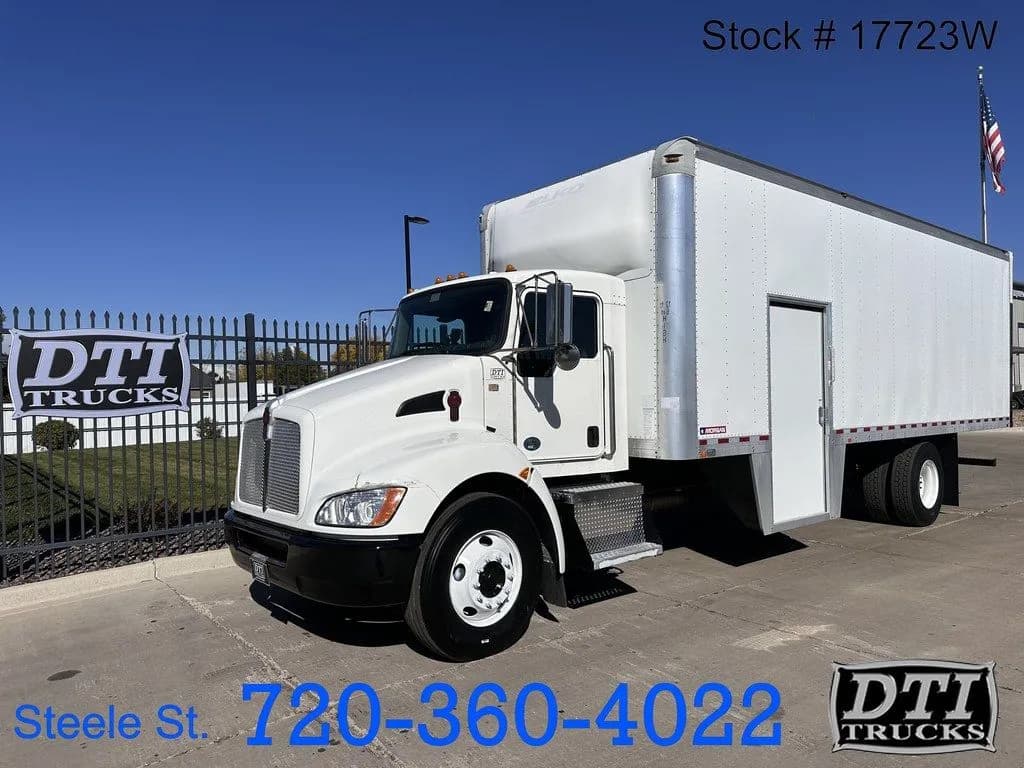 2017 Kenworth T270 - Box
