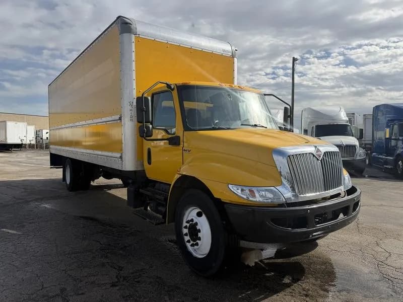 2021 International MV607 - Box