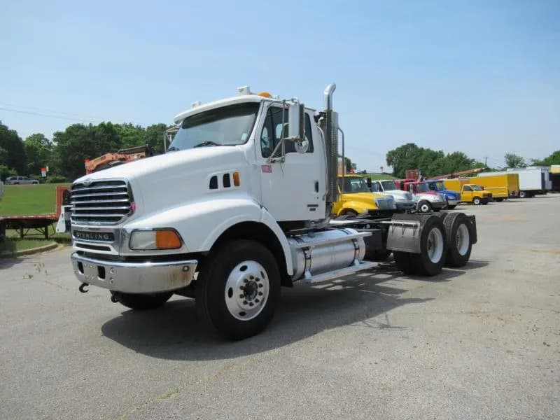 2005 Sterling LT9500 Series - Day Cab