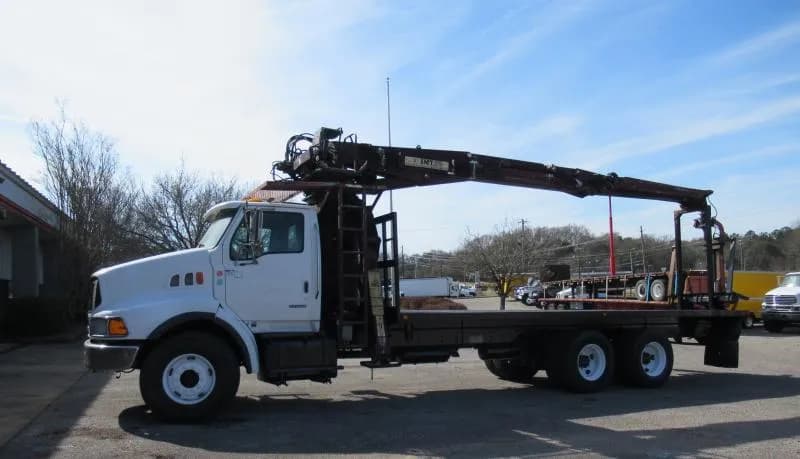 2004 Sterling LT9500 Series - Flatbed