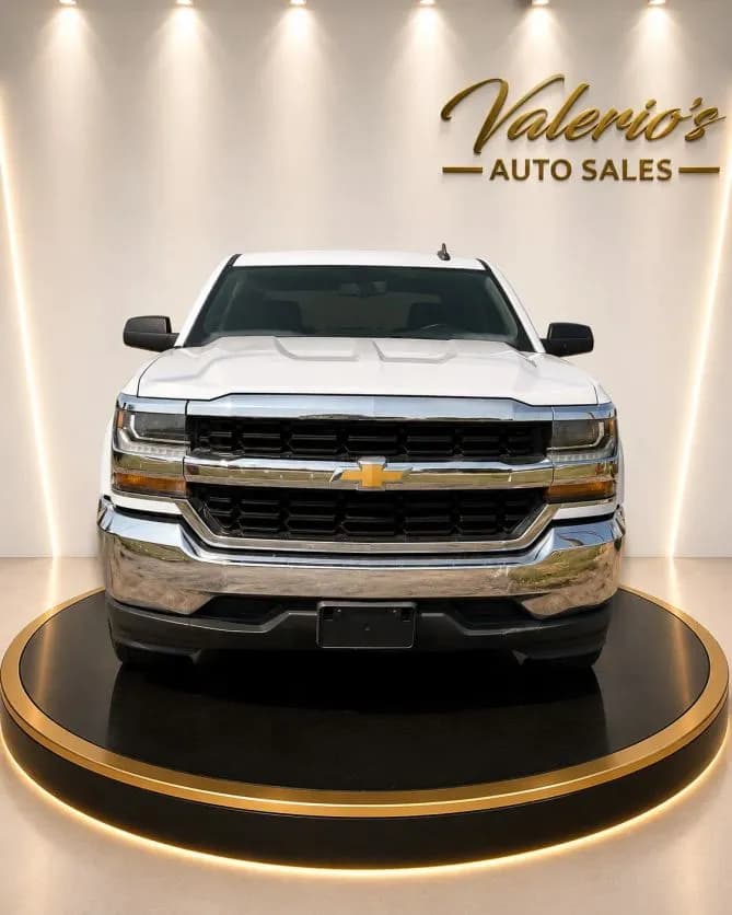 2017 Chevrolet SILVERADO 1500 CREW CAB - Pickup