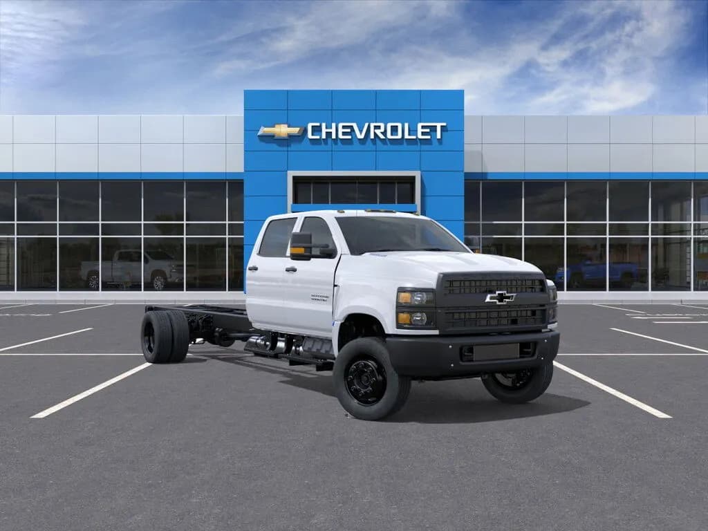 2025 Chevrolet Silverado 5500HD