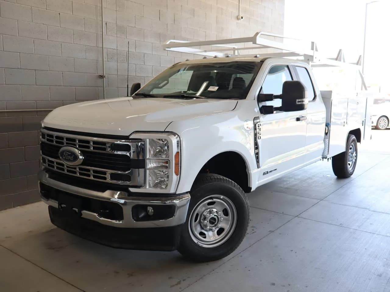 2026 Ford F-350 Super Duty - Service