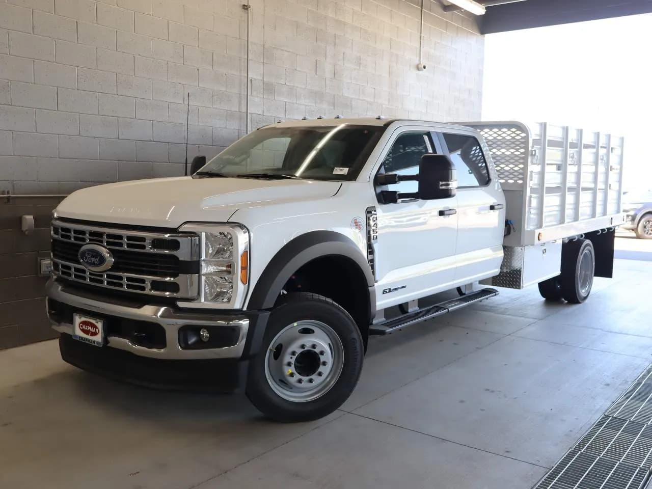 2026 Ford F-450 Super Duty Crew Cab - Stake