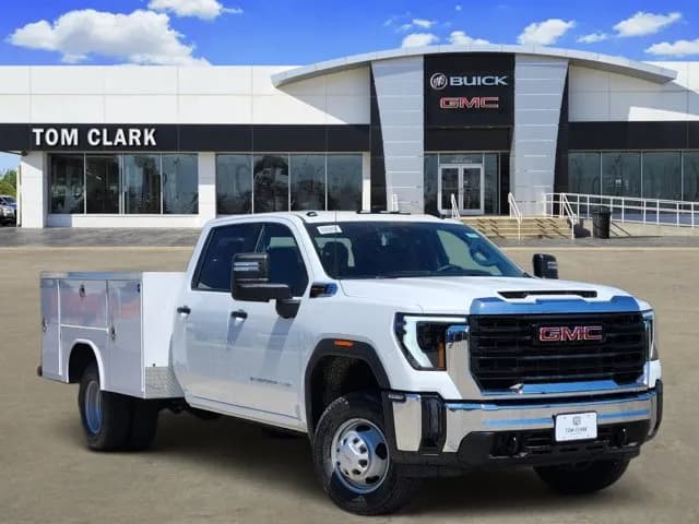 2026 GMC Sierra 3500 Crew Cab - Service