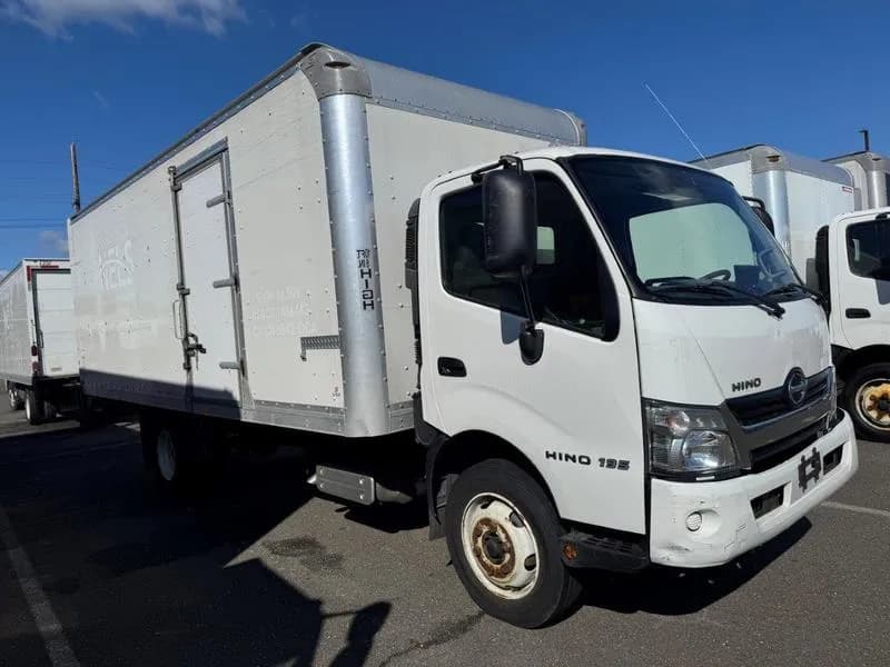 2020 Hino 195-COE