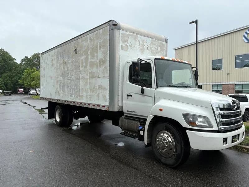 2018 Hino 338