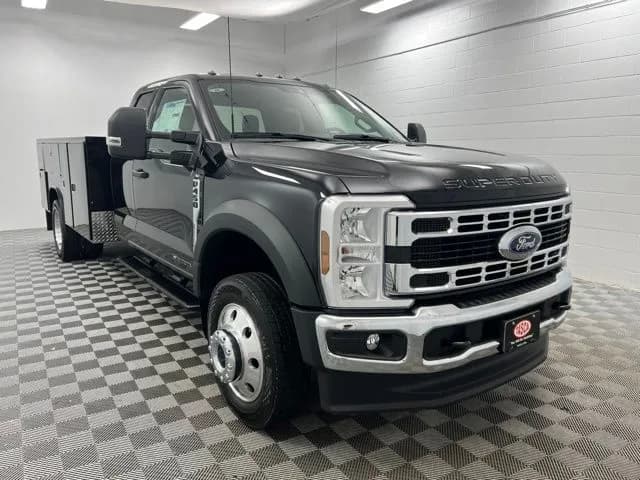 2026 Ford F-450 - Chassis