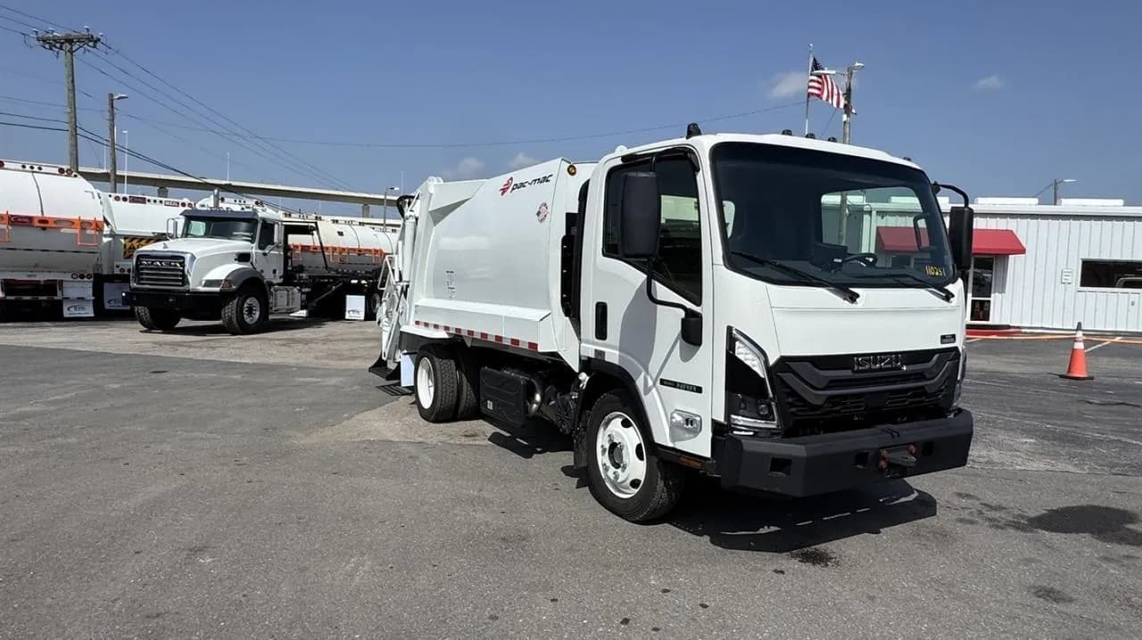 2026 Isuzu NRR - Garbage