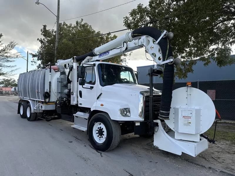 2015 Freightliner 114SD