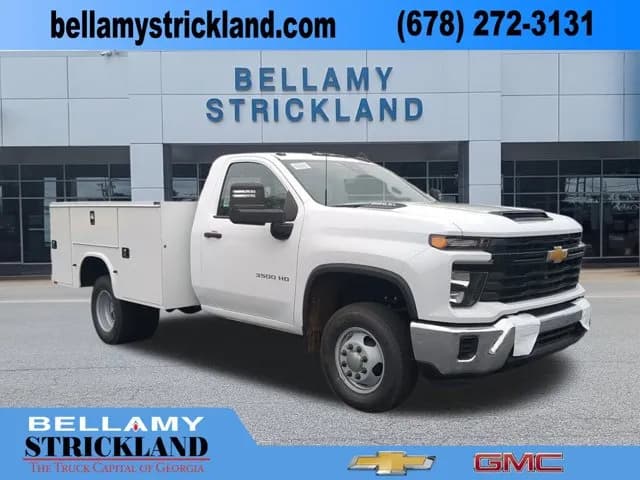 2026 Chevrolet Silverado 3500 - Service