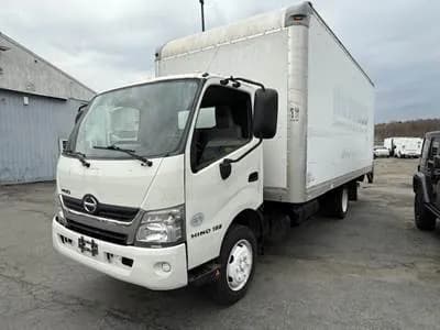 2017 Hino XJC740 / - Box