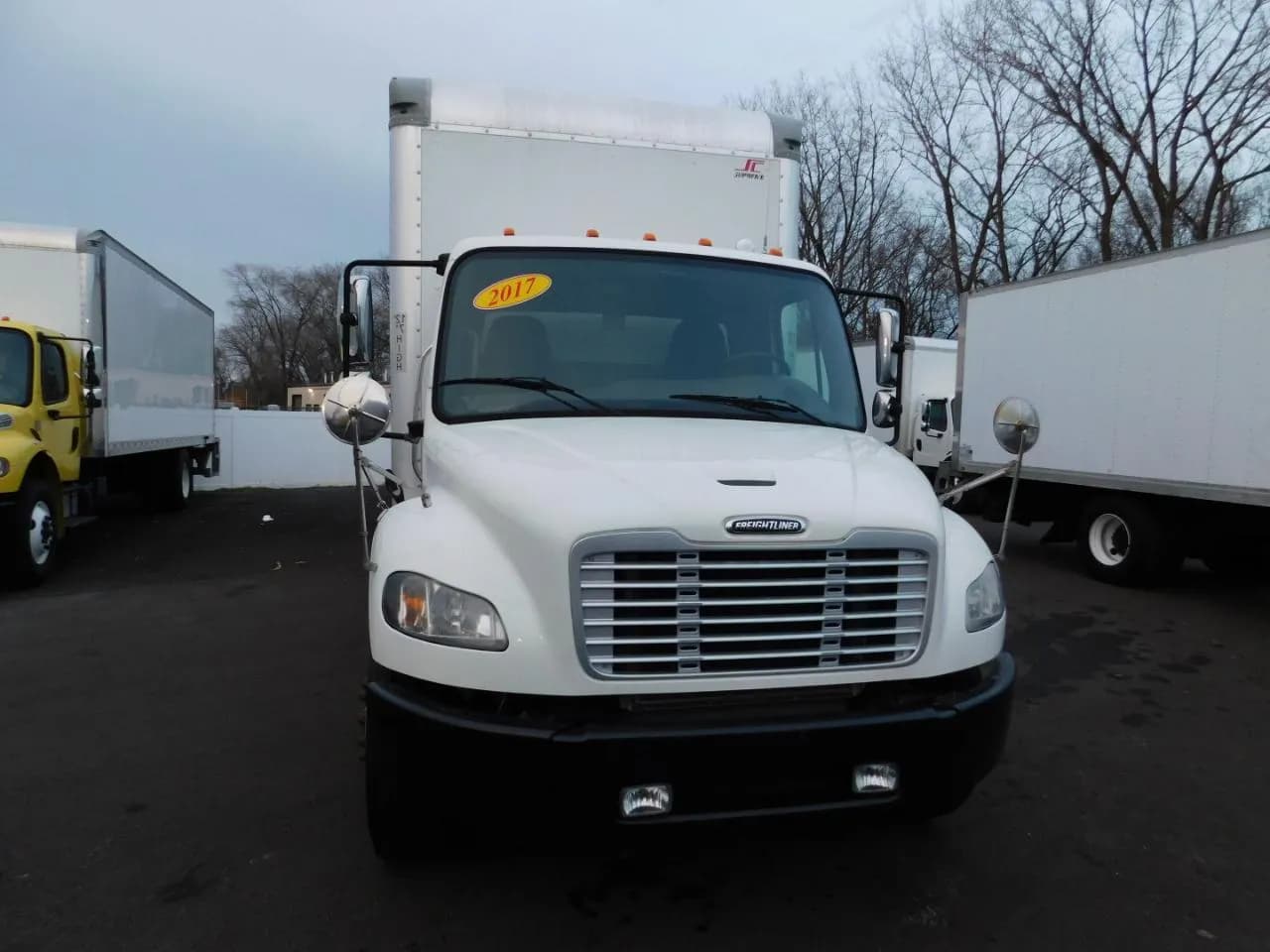 2017 Freightliner M2 106