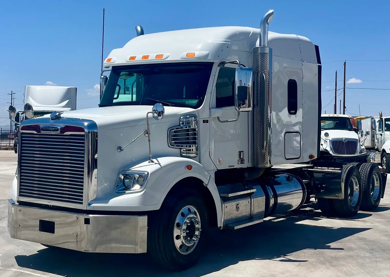 2009 For Sale - Yard Spotter Trucks