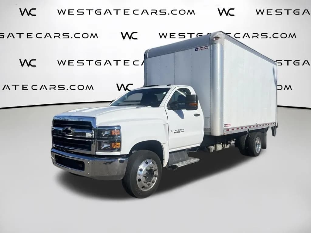 2019 Chevrolet Silverado 6500HD - Pickup