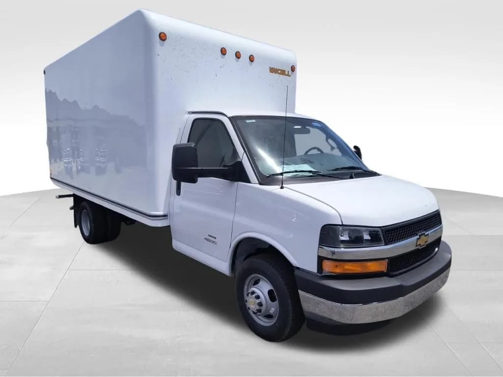 2026 Chevrolet Express 4500 - Box