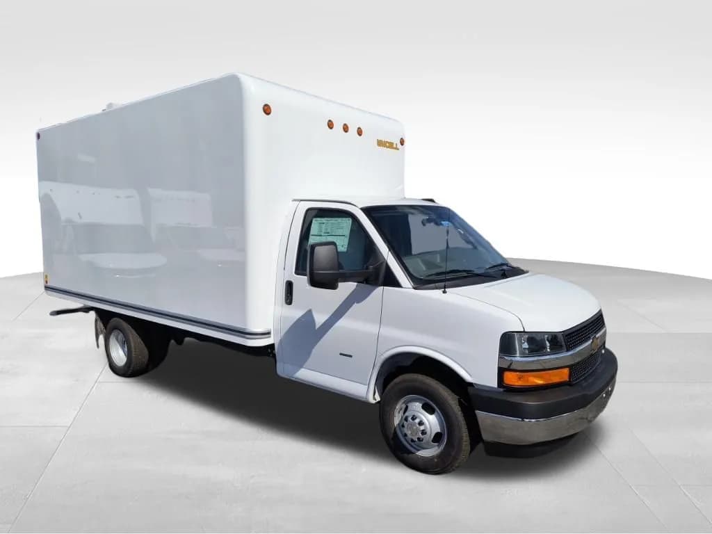 2025 Chevrolet Express 3500 - Box