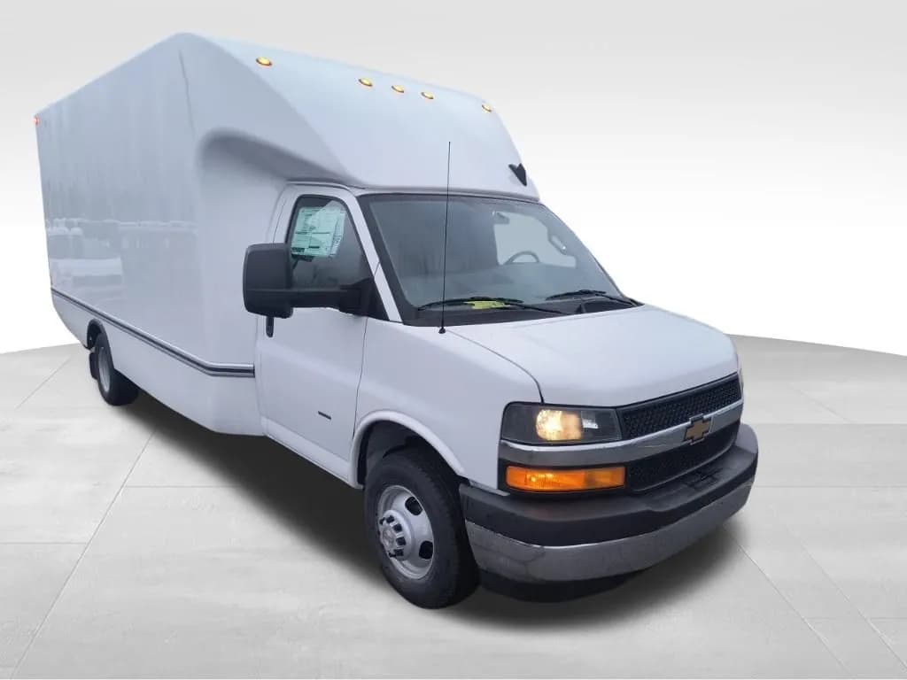 2025 Chevrolet Express 3500 - Box