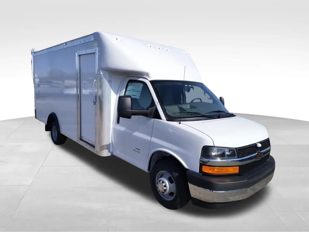 2026 Chevrolet Express 3500 - Box