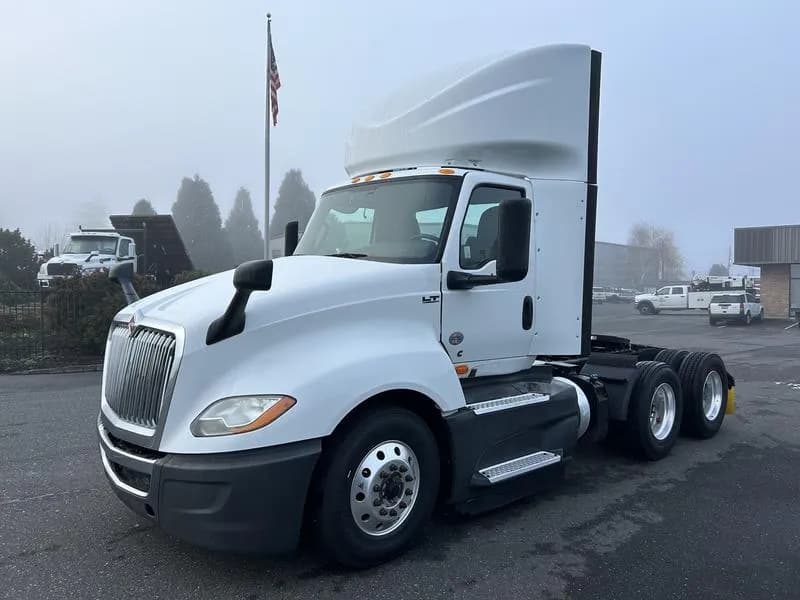 2021 International LT625 - Day Cab
