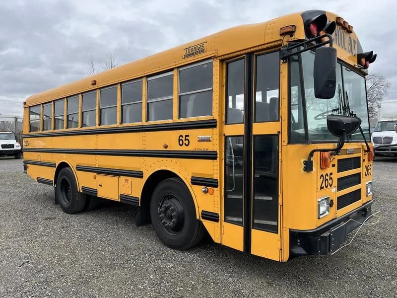 2008 Thomas Built MVP-EF - Passenger Bus / Shuttle Bus / SUV