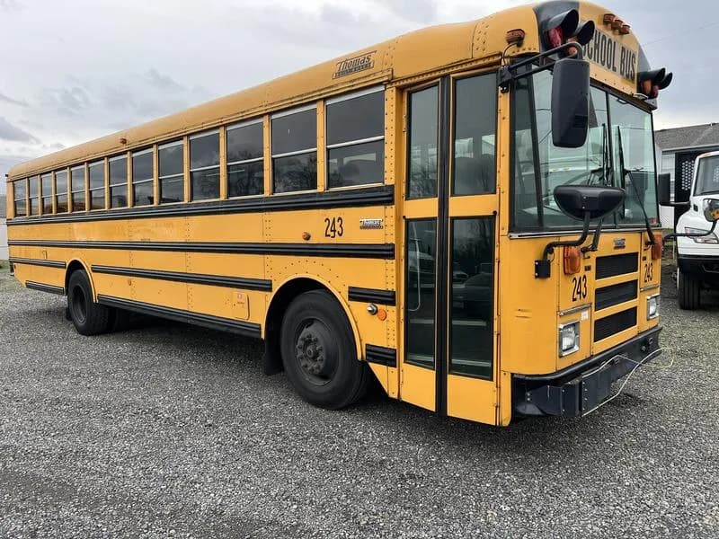 2007 Thomas Built MVP-EF - Passenger Bus / Shuttle Bus / SUV