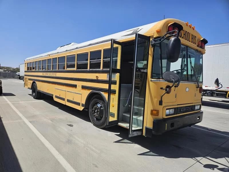 2005 Blue Bird SCHOOL BUS / TR - Passenger Bus / Shuttle Bus / SUV