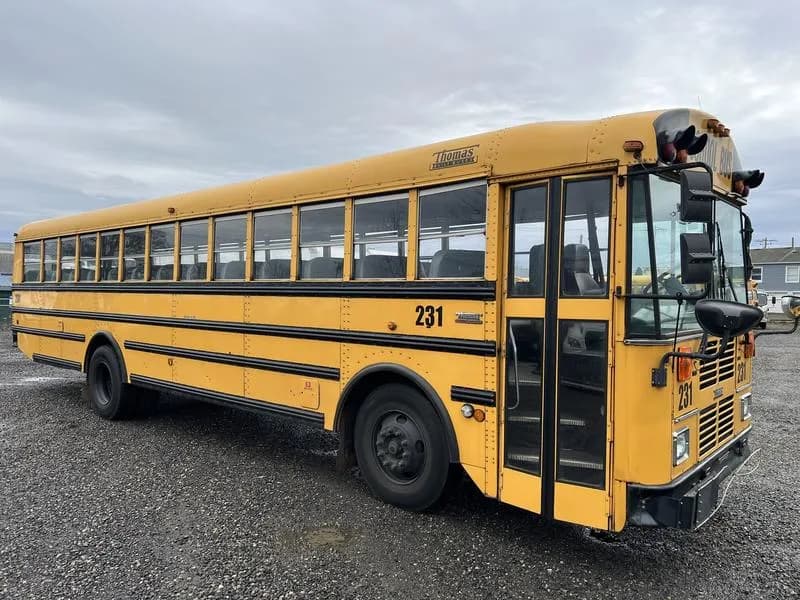 2004 Thomas Built MVP-FE - Passenger Bus / Shuttle Bus / SUV