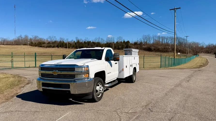 2015 Chevrolet Silverado 3500HD Built After Aug 14 - Service