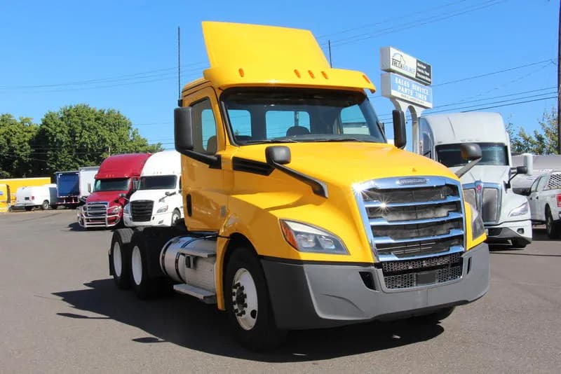 2020 Freightliner Cascadia