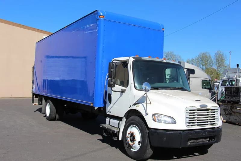 2005 Freightliner M2
