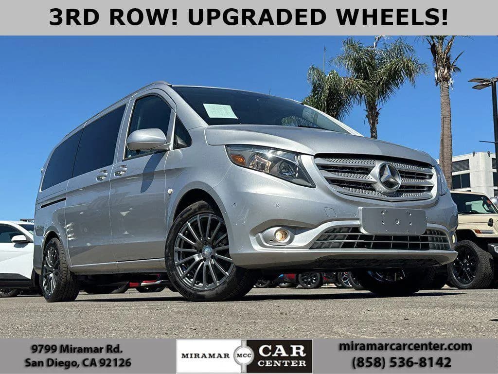 2016 Mercedes-Benz Metris Passenger Van - Vans